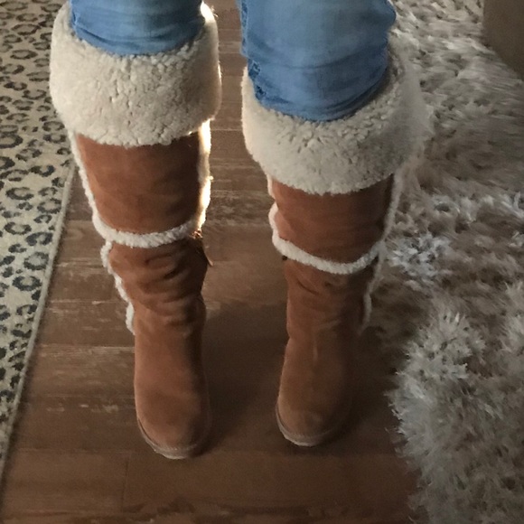Tory Burch Shearling Boots - Picture 5 of 6